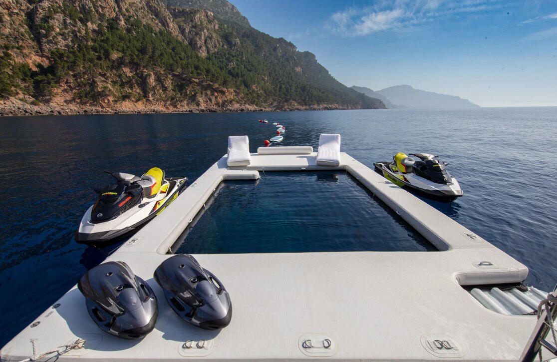 An image of Stella Maris yacht