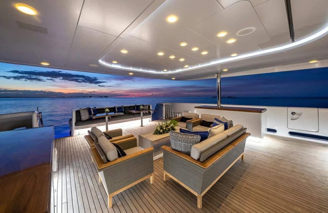 An image of Turquoise yacht