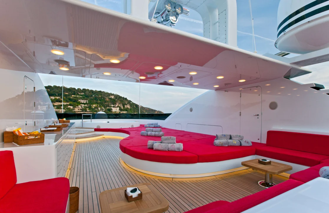 An image of Turquoise yacht