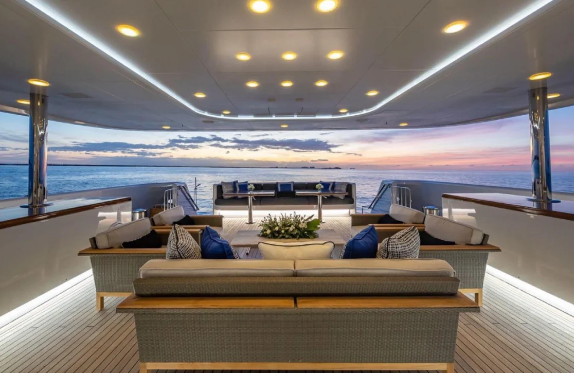 An image of Turquoise yacht