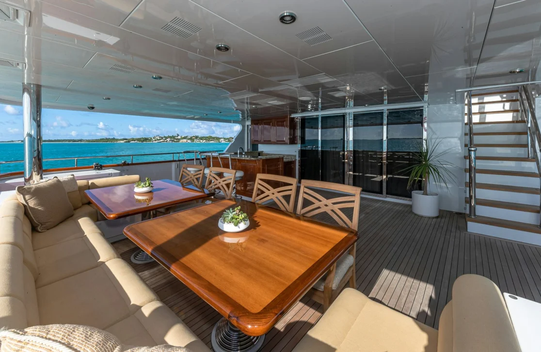 An image of Silver Lining yacht