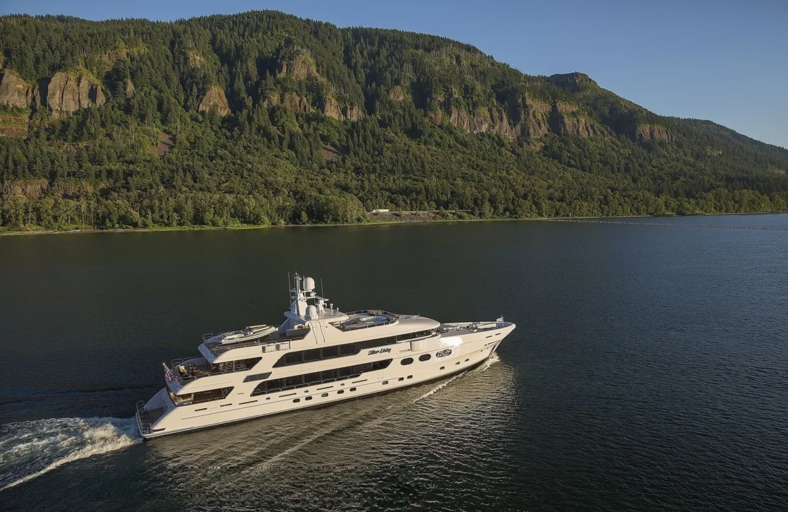 An image of Silver Lining yacht