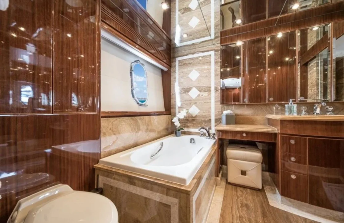 An image of Limitless yacht