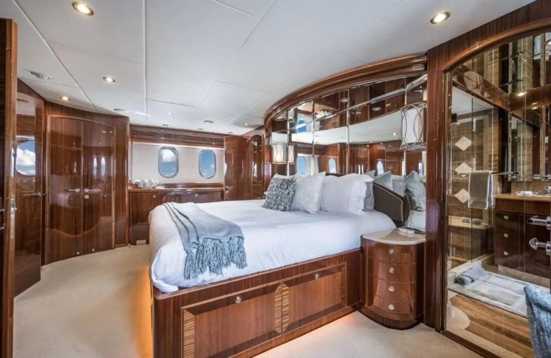 An image of Limitless yacht