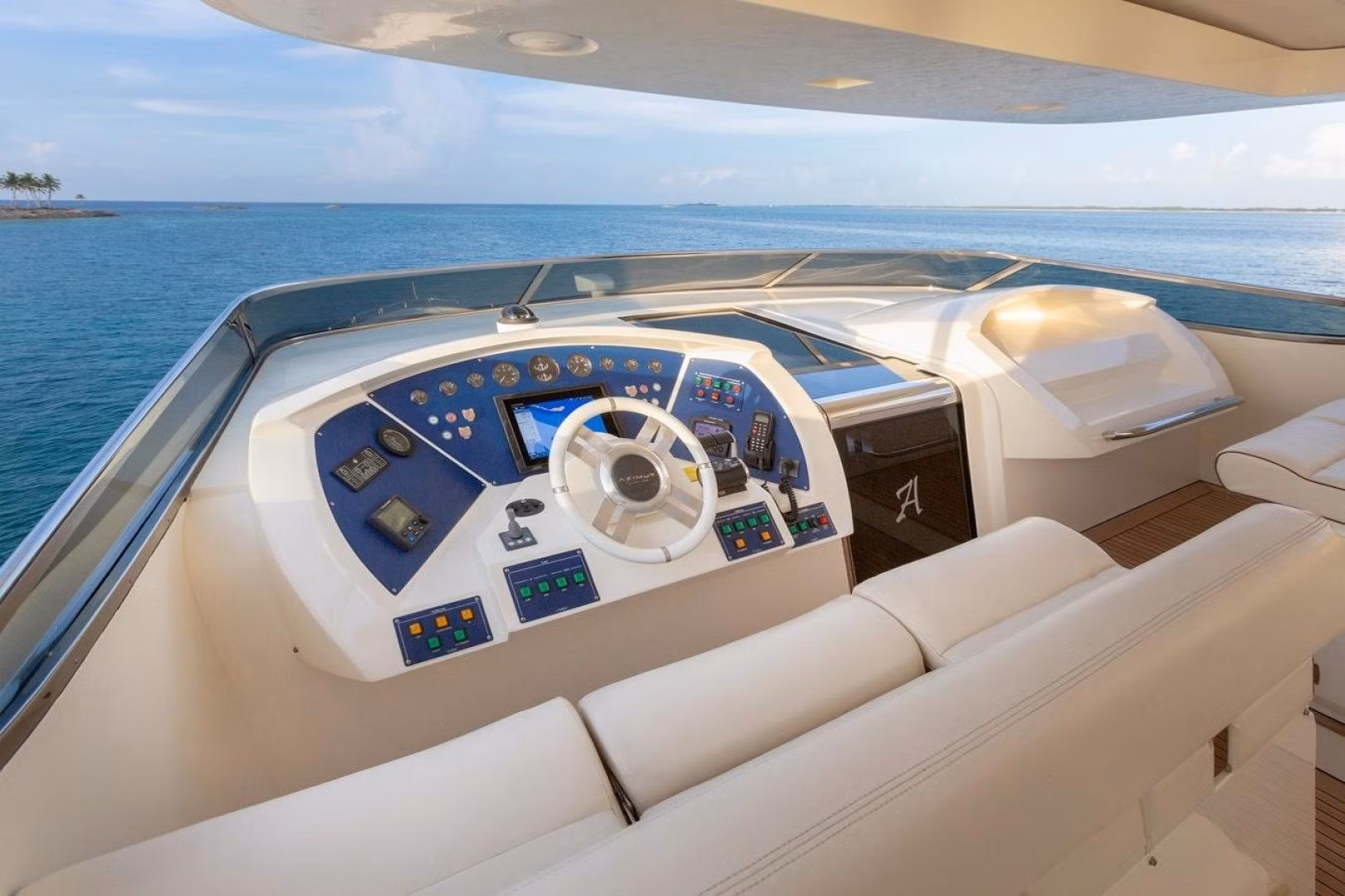 An image of Insieme yacht