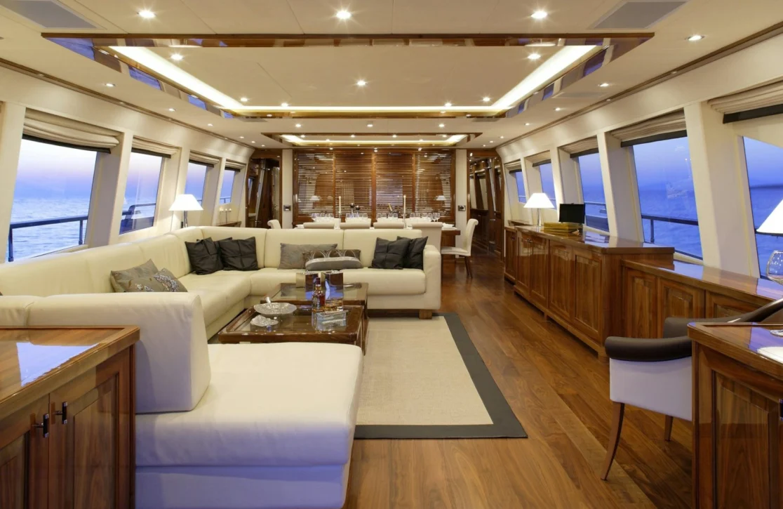 An image of Dragon yacht