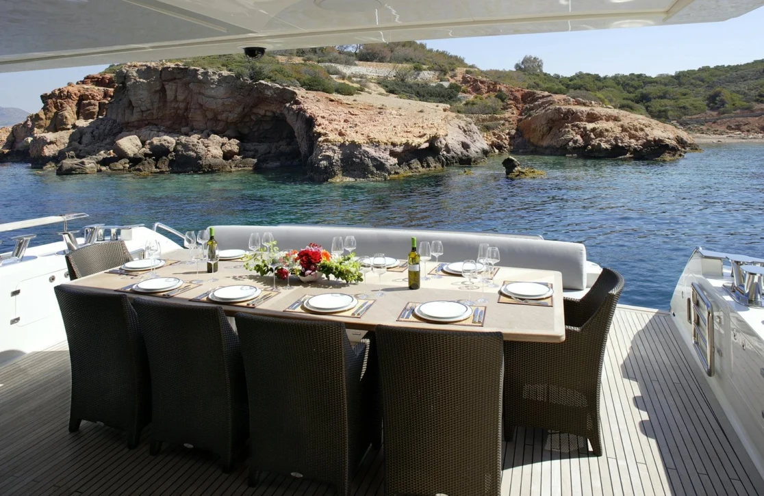 An image of Dragon yacht