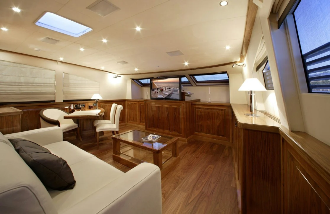 An image of Dragon yacht
