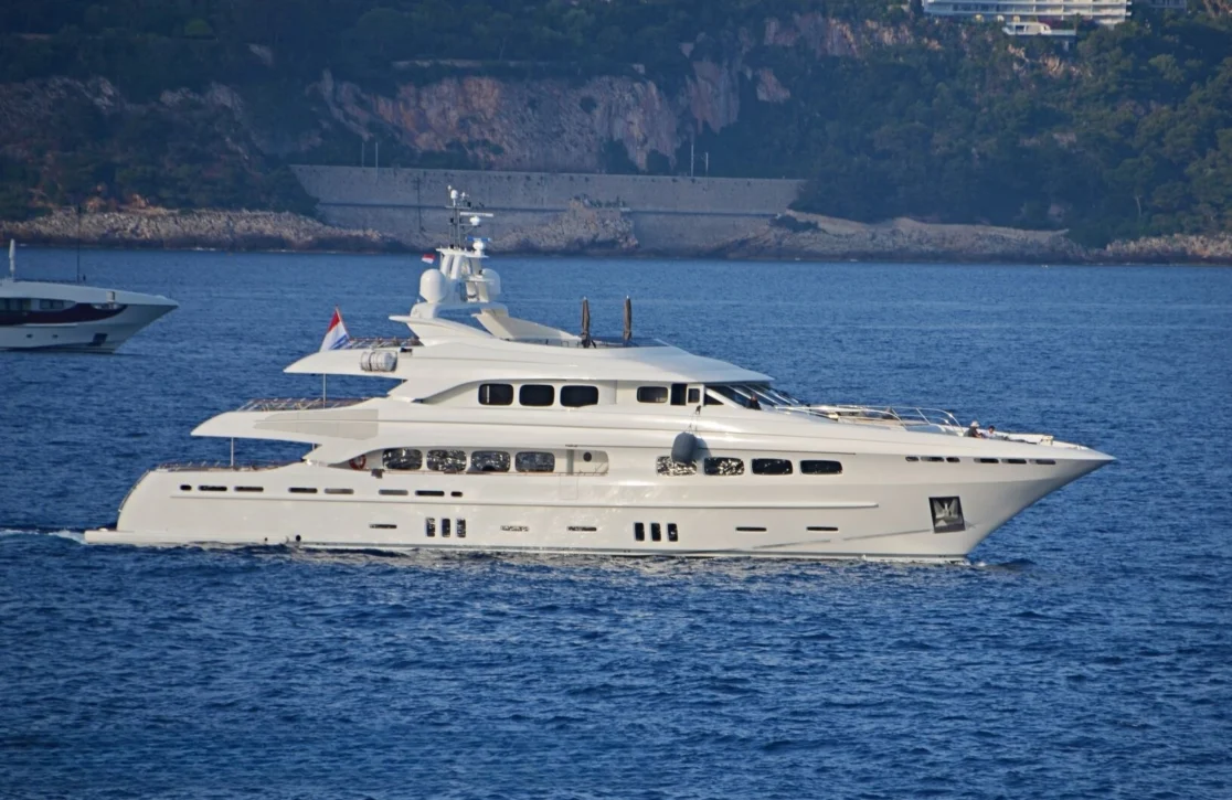 An image of Latitude yacht