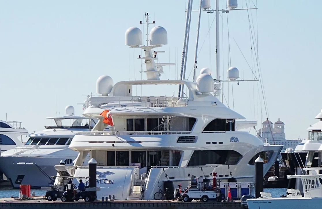 An image of Avalon yacht