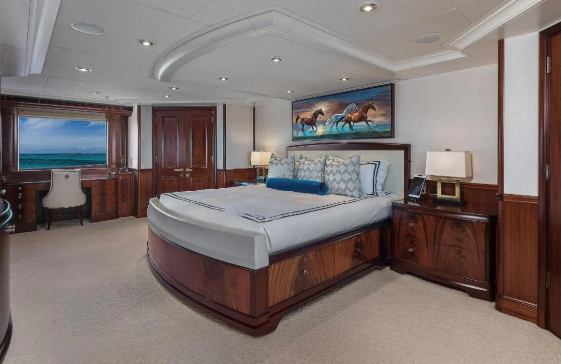 An image of Avalon yacht