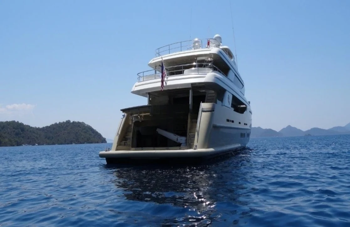 An image of Steel yacht
