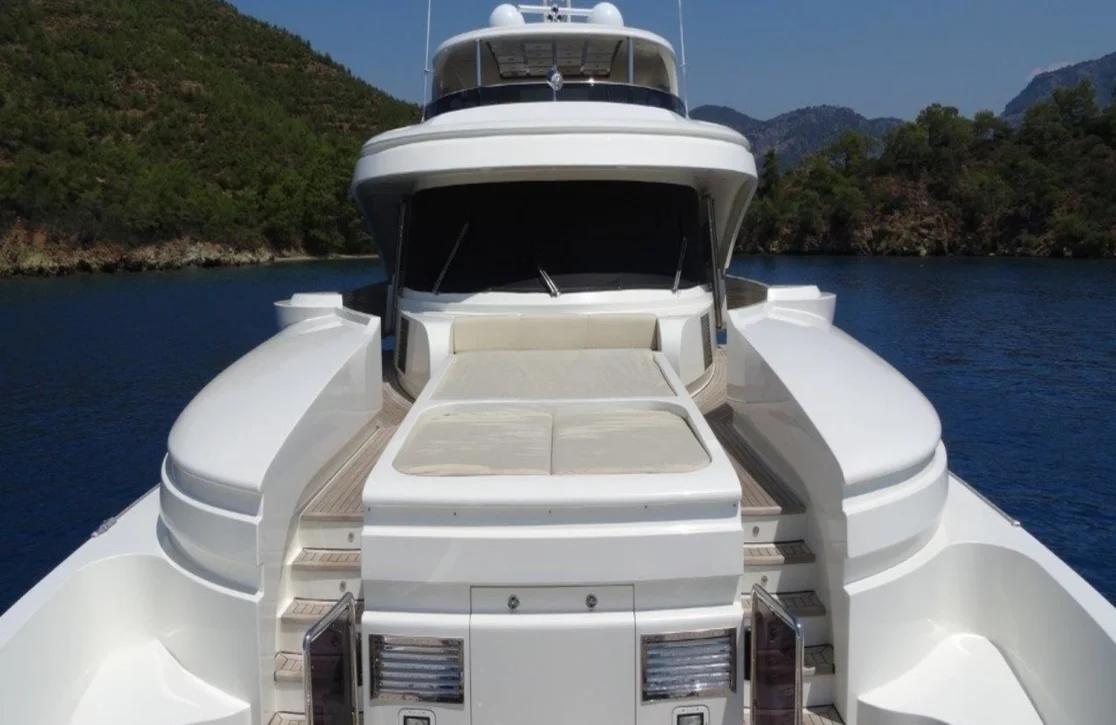 An image of Steel yacht