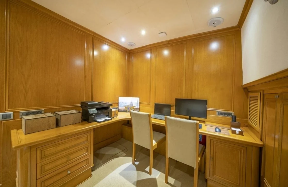 An image of Babylon yacht