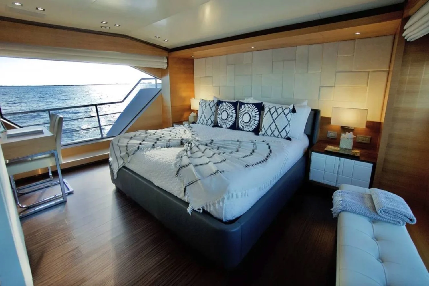 A preview of interior Bedroom cabin