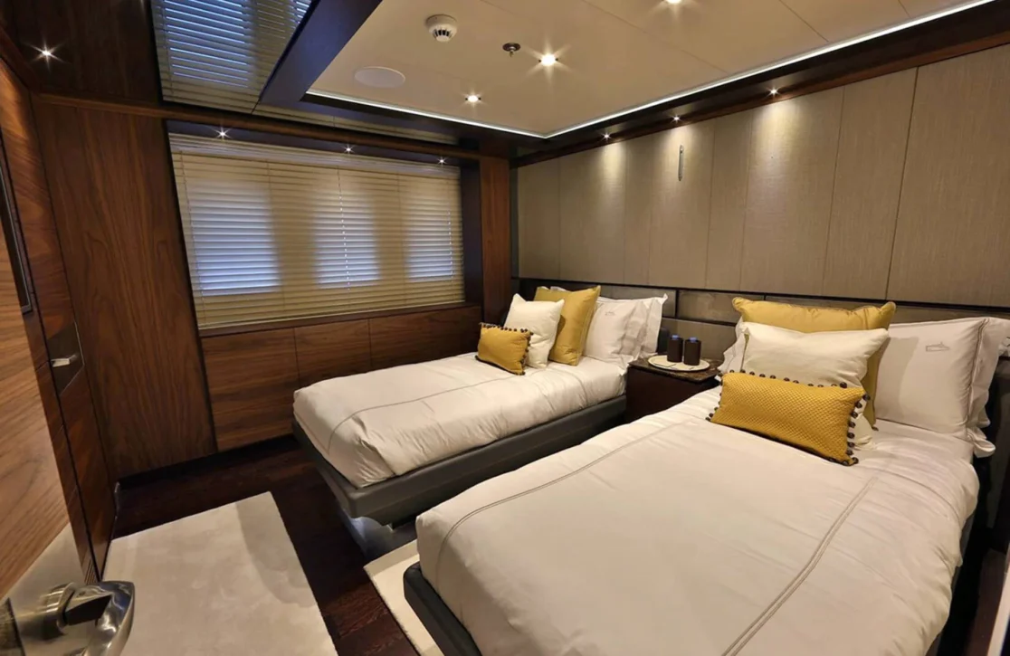 An image of Quasar yacht