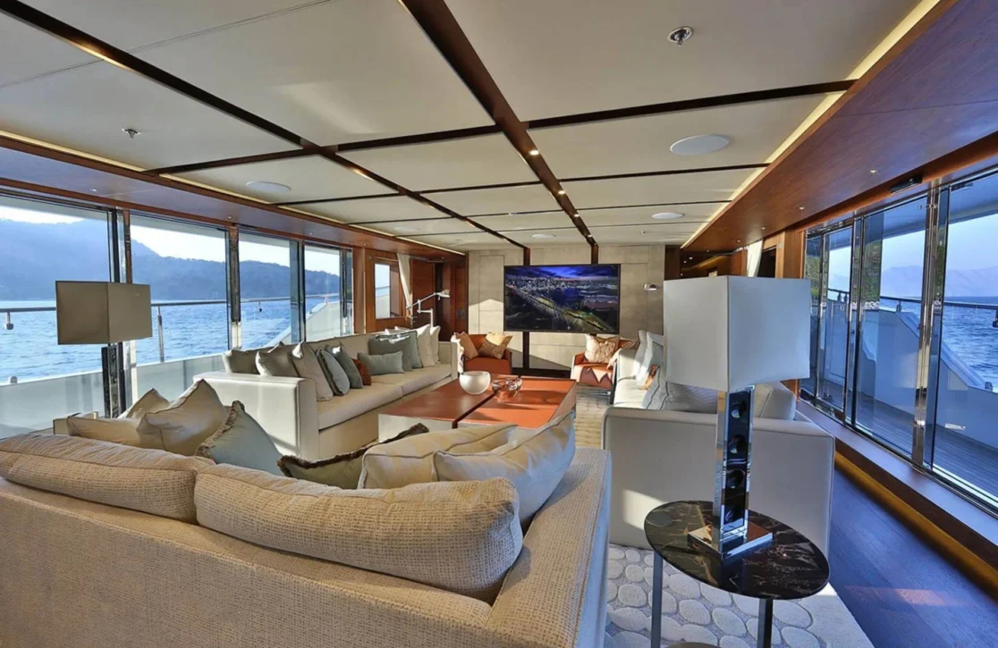 An image of Quasar yacht