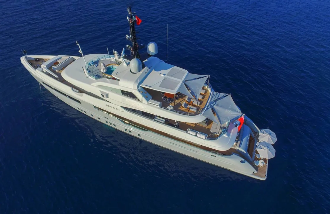 An image of Quasar yacht