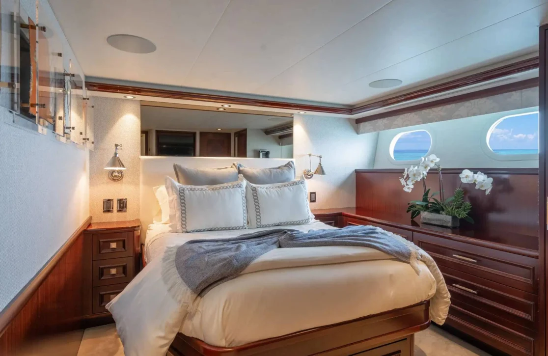 An image of Lucky Lady yacht