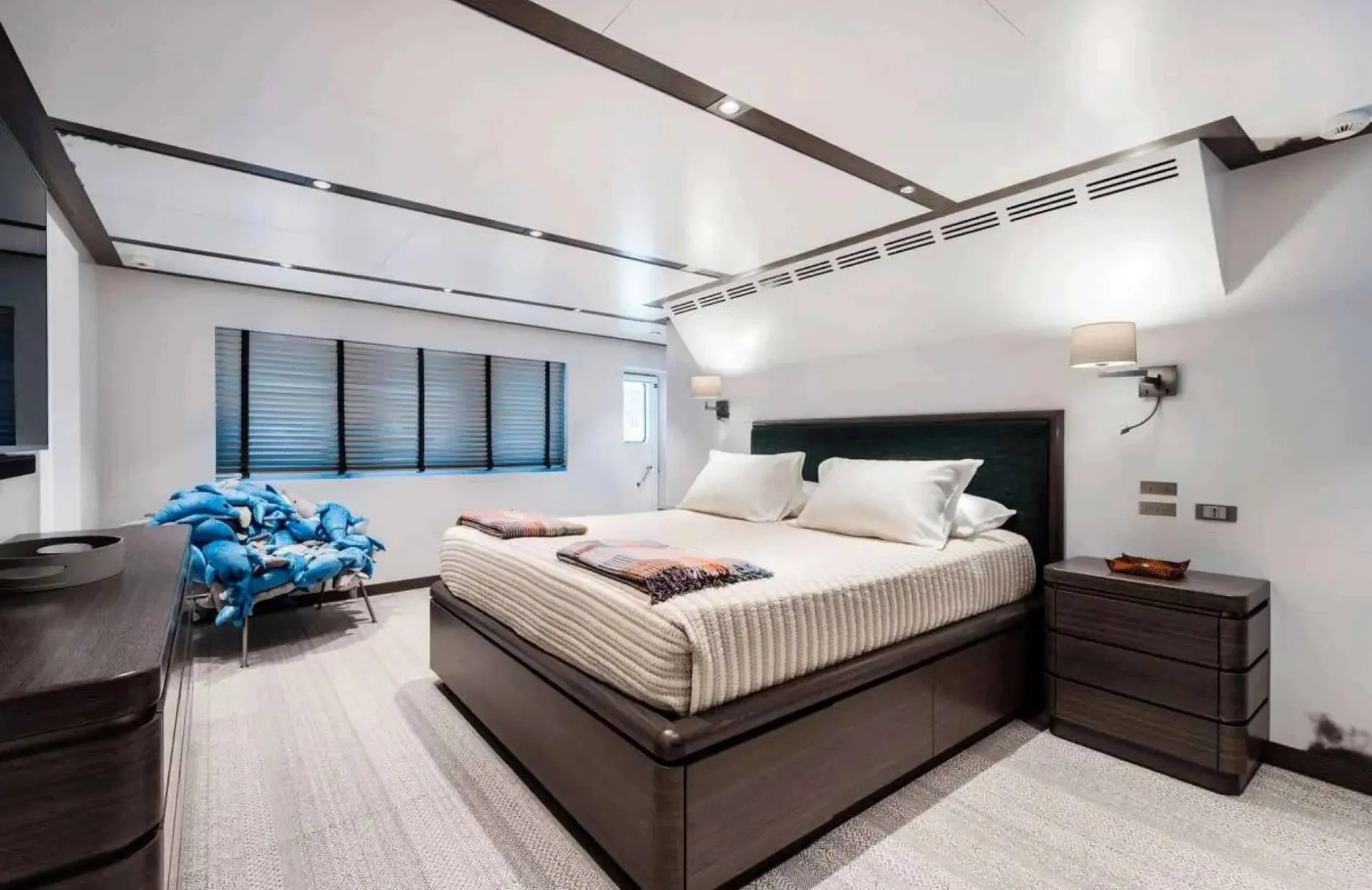 A preview of interior Bedroom cabin