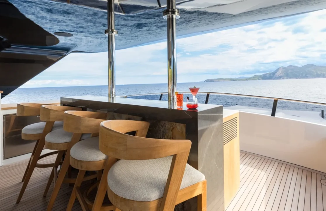 An image of Oculus yacht