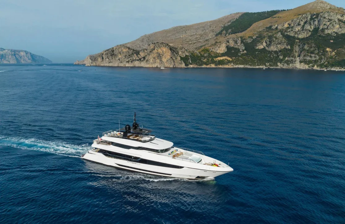 An image of Halara yacht