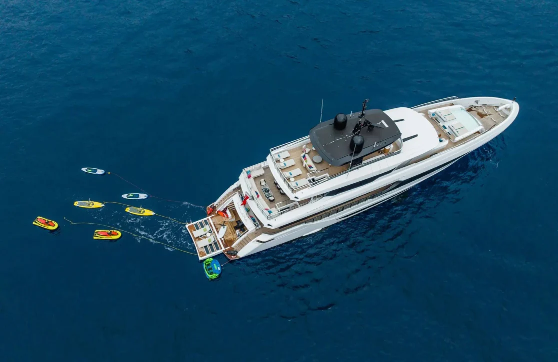 An image of Halara yacht
