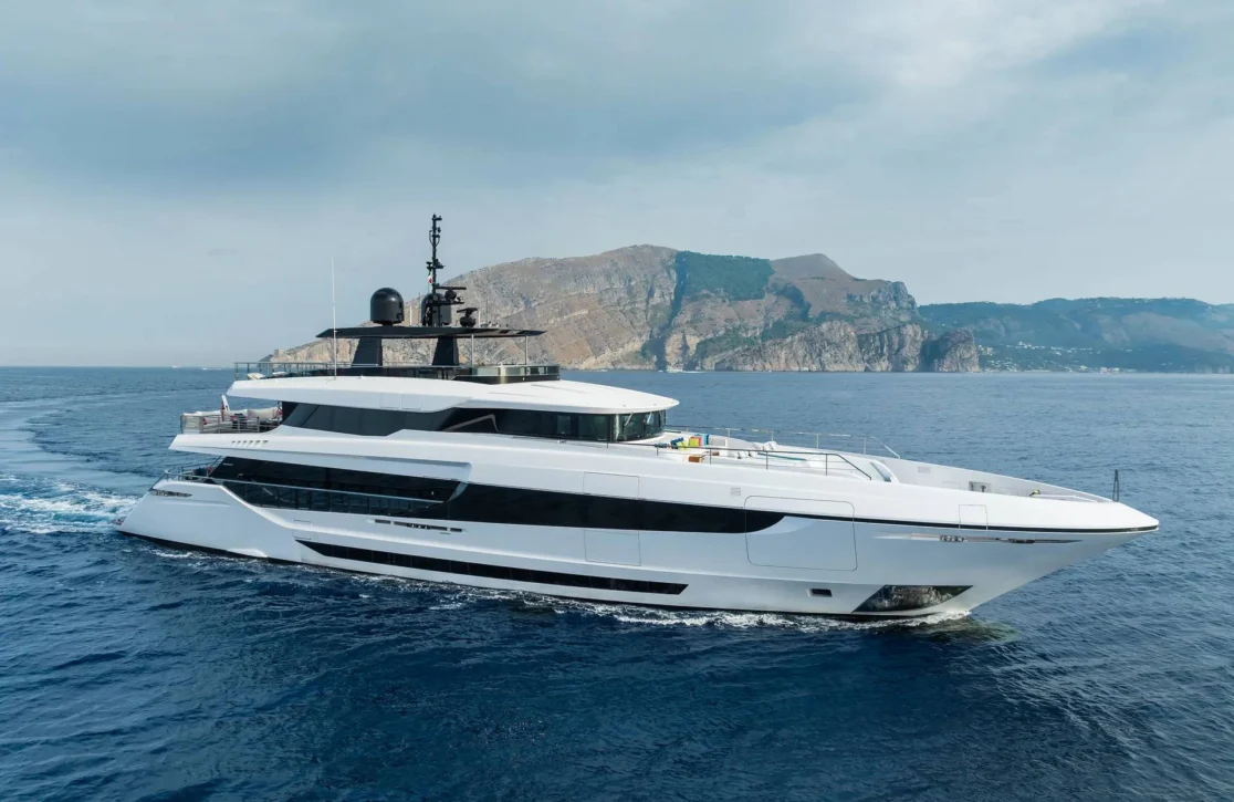 An image of Halara yacht