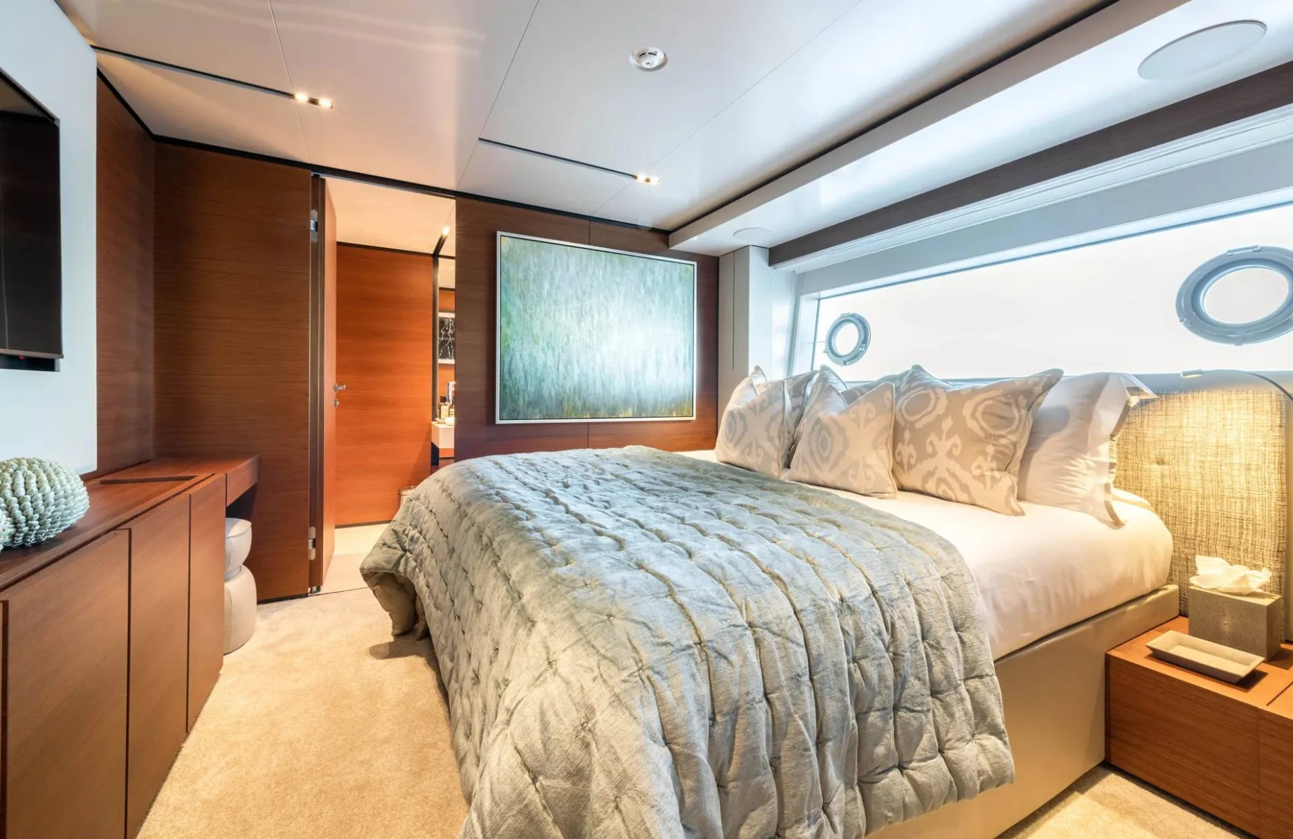 A preview of interior Bedroom cabin