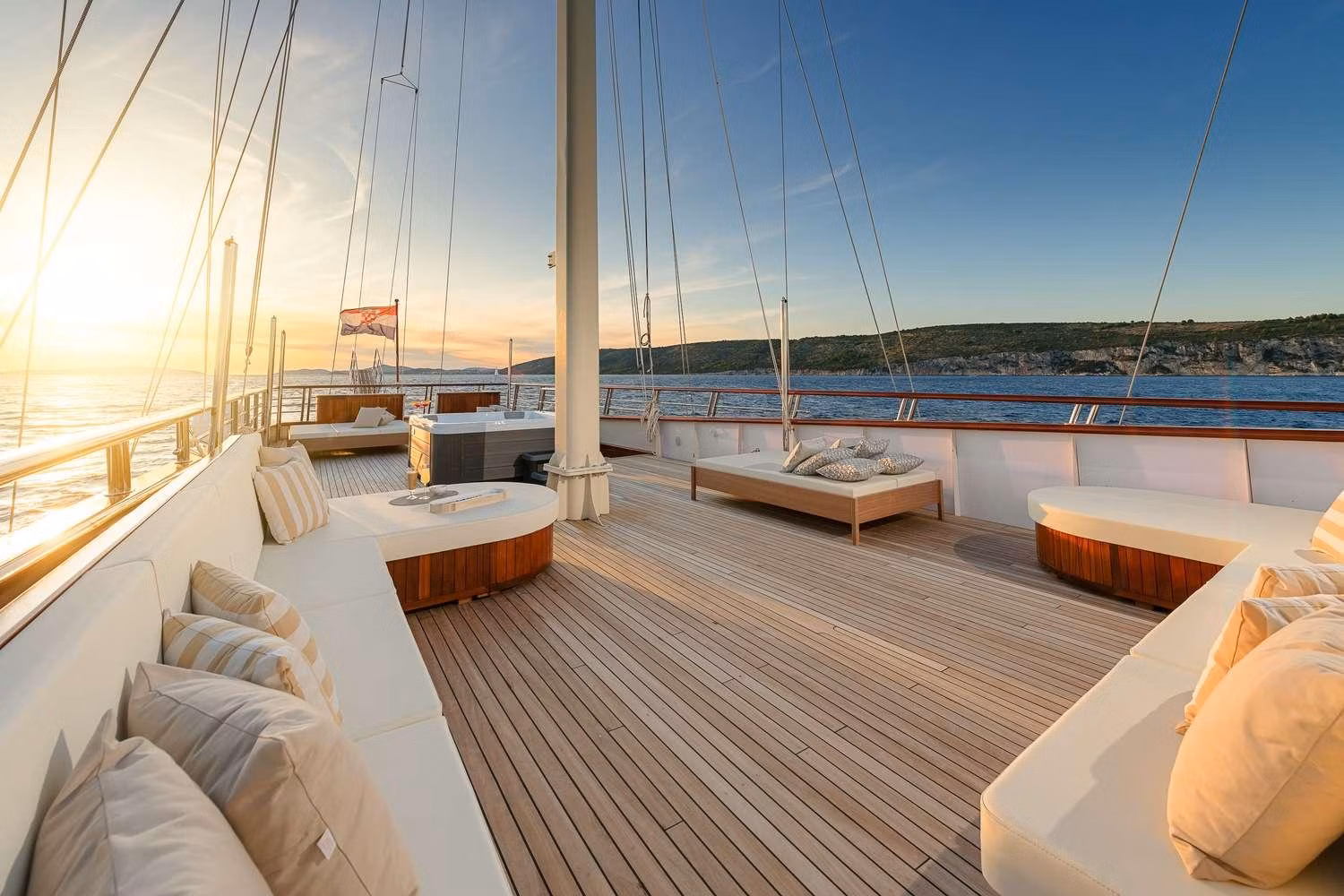 An image of Son De Mar yacht
