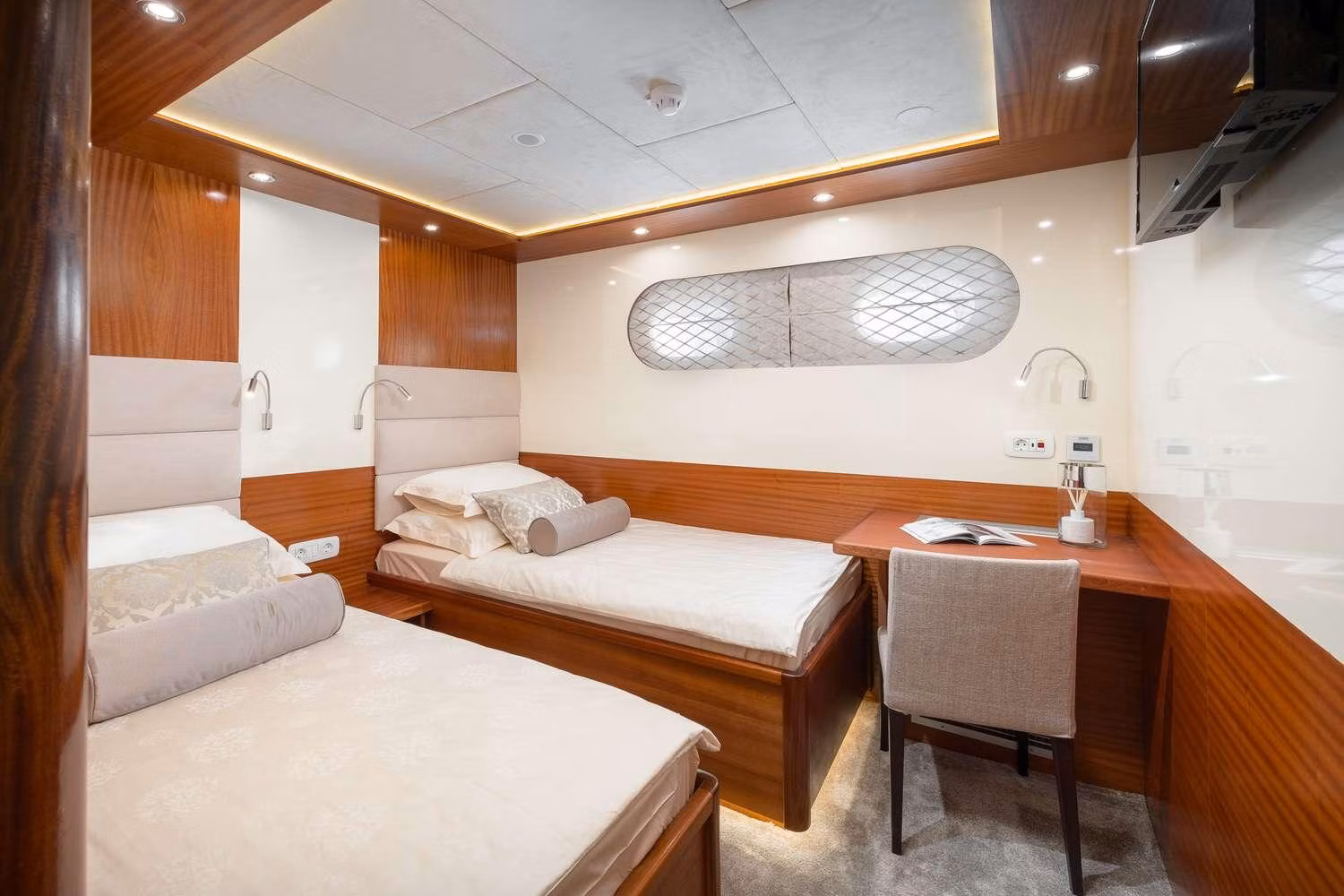 An image of Son De Mar yacht