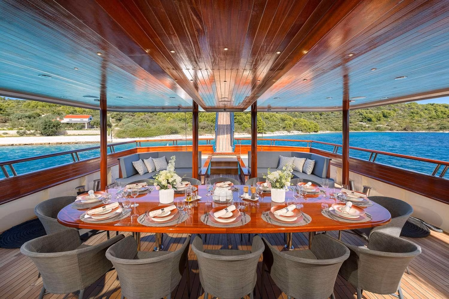 An image of Son De Mar yacht