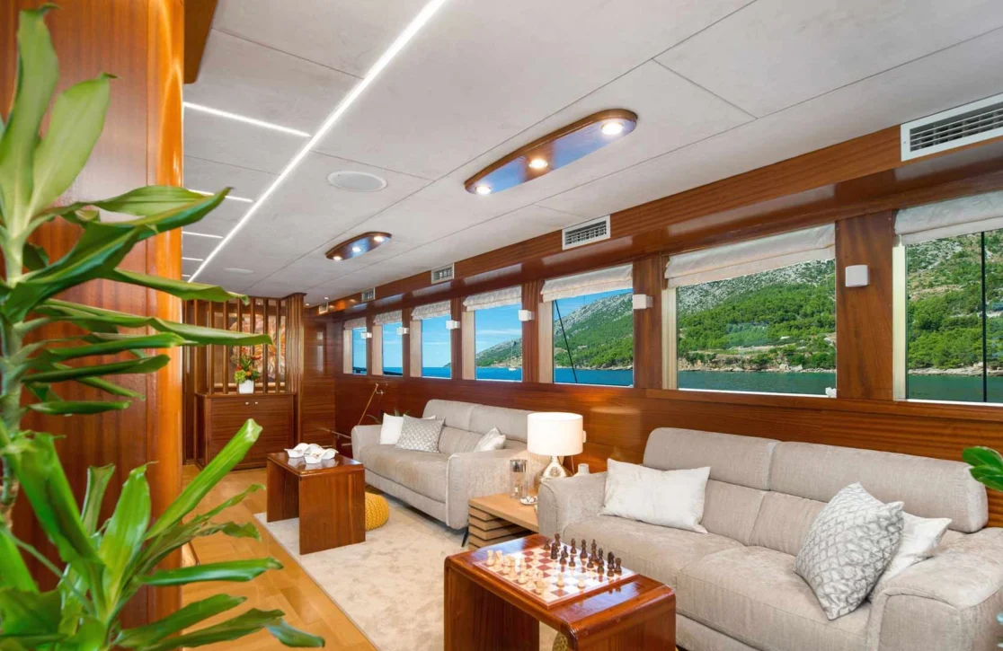 An image of Son De Mar yacht