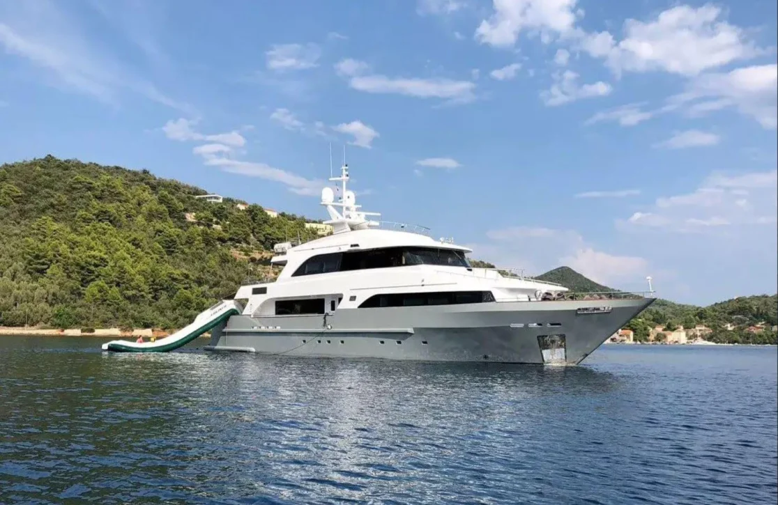 An image of Ottawa Iv yacht