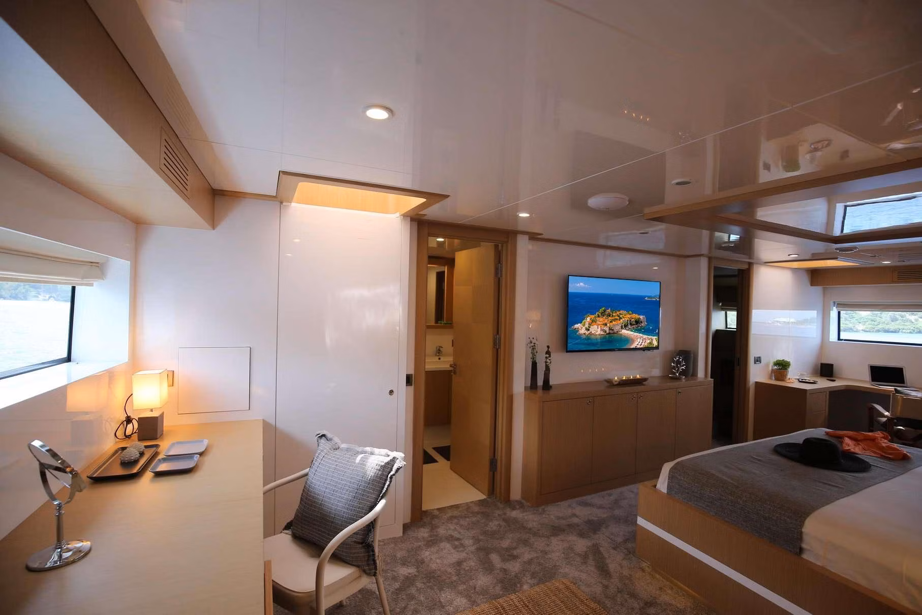 An image of Ottawa Iv yacht
