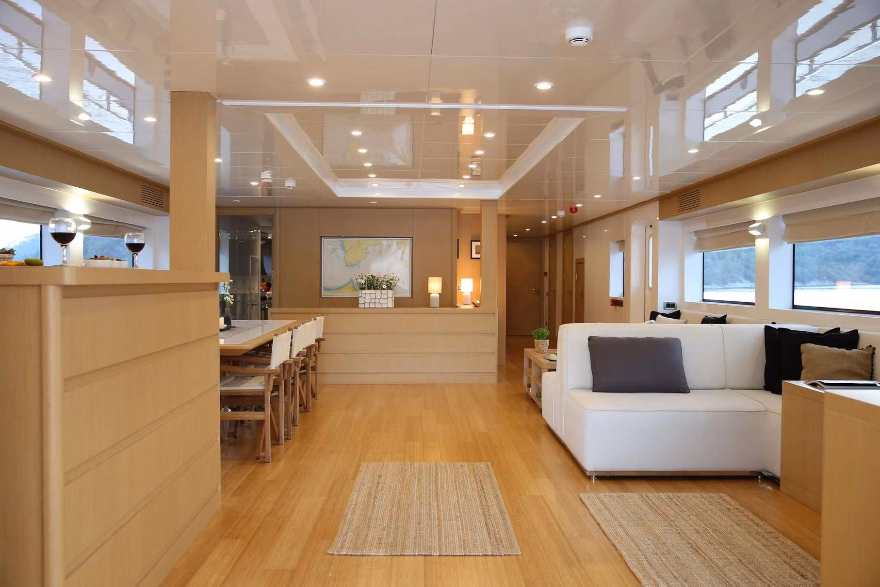 An image of Ottawa Iv yacht