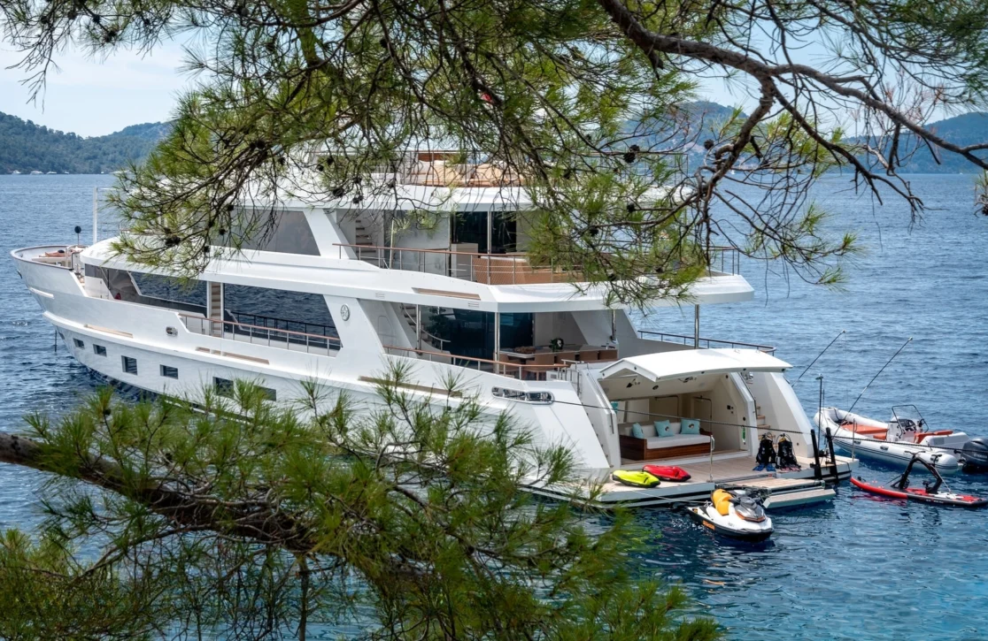 An image of Sunrise yacht