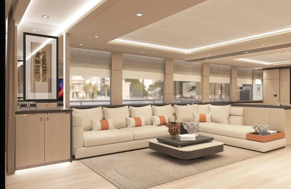 An image of Heeus yacht