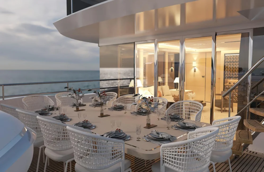 An image of Heeus yacht