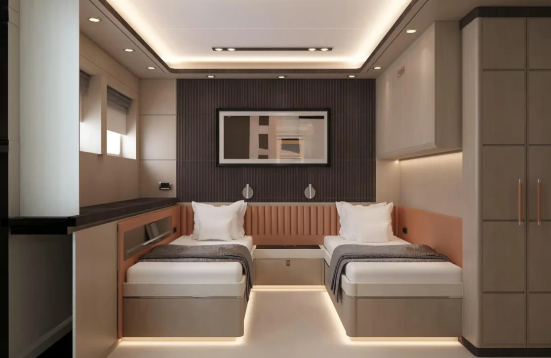 An image of Heeus yacht