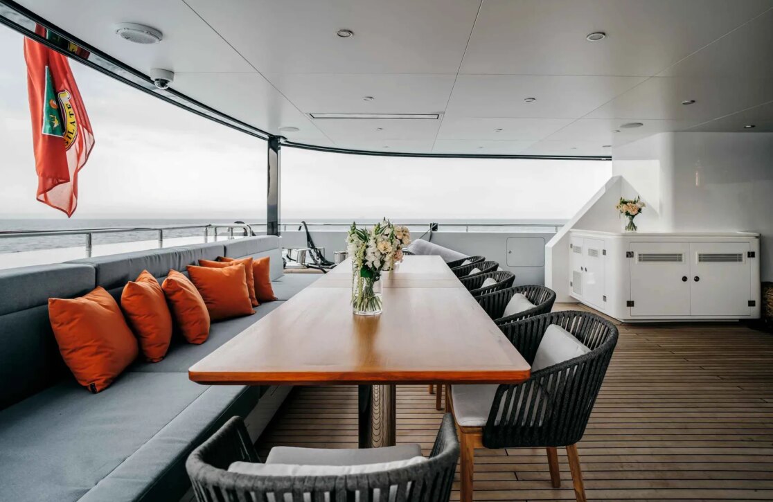 An image of Heeus yacht