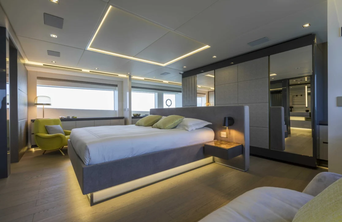 An image of Crazy Too yacht