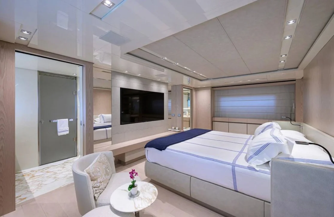An image of Glory yacht