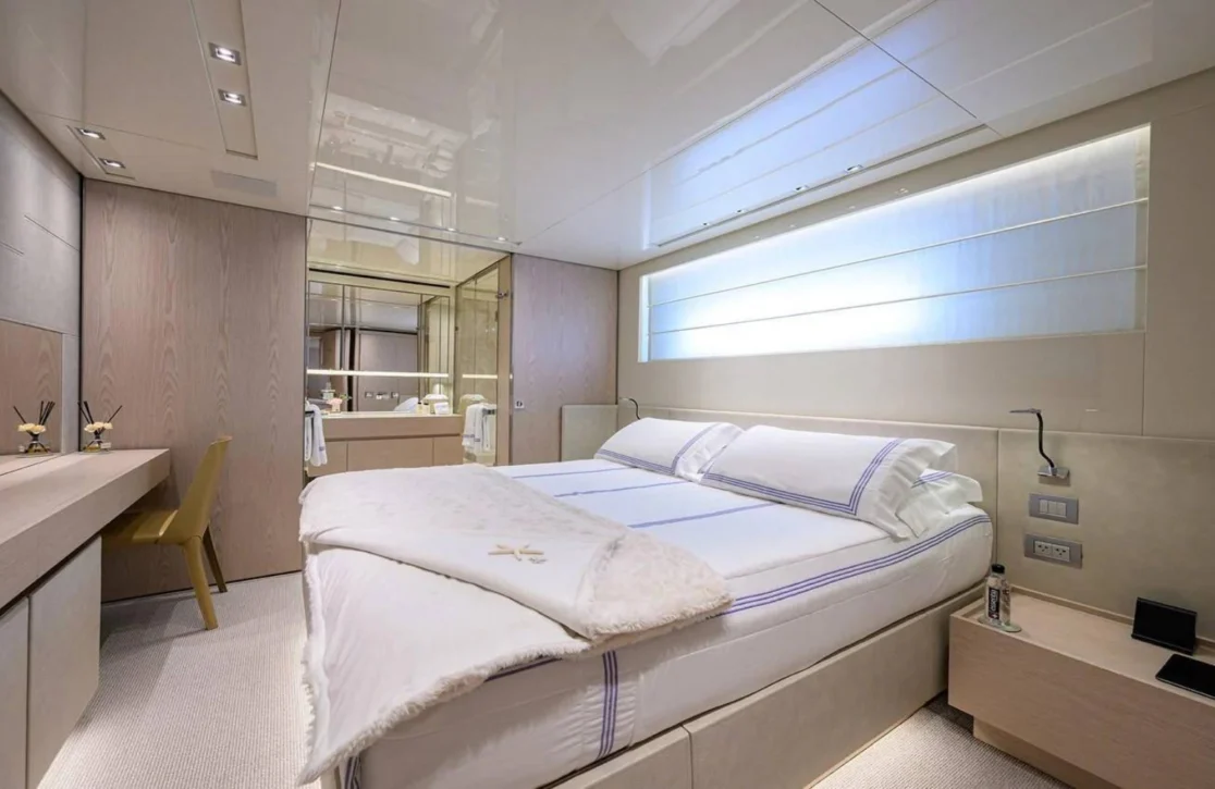 An image of Glory yacht