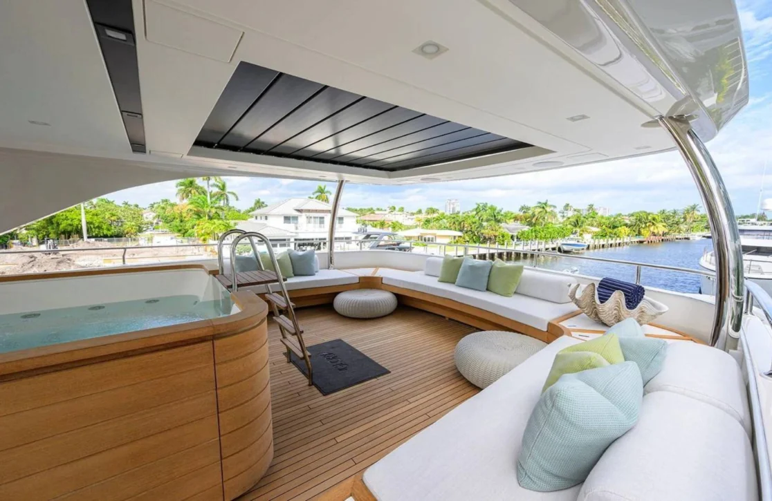 An image of Glory yacht