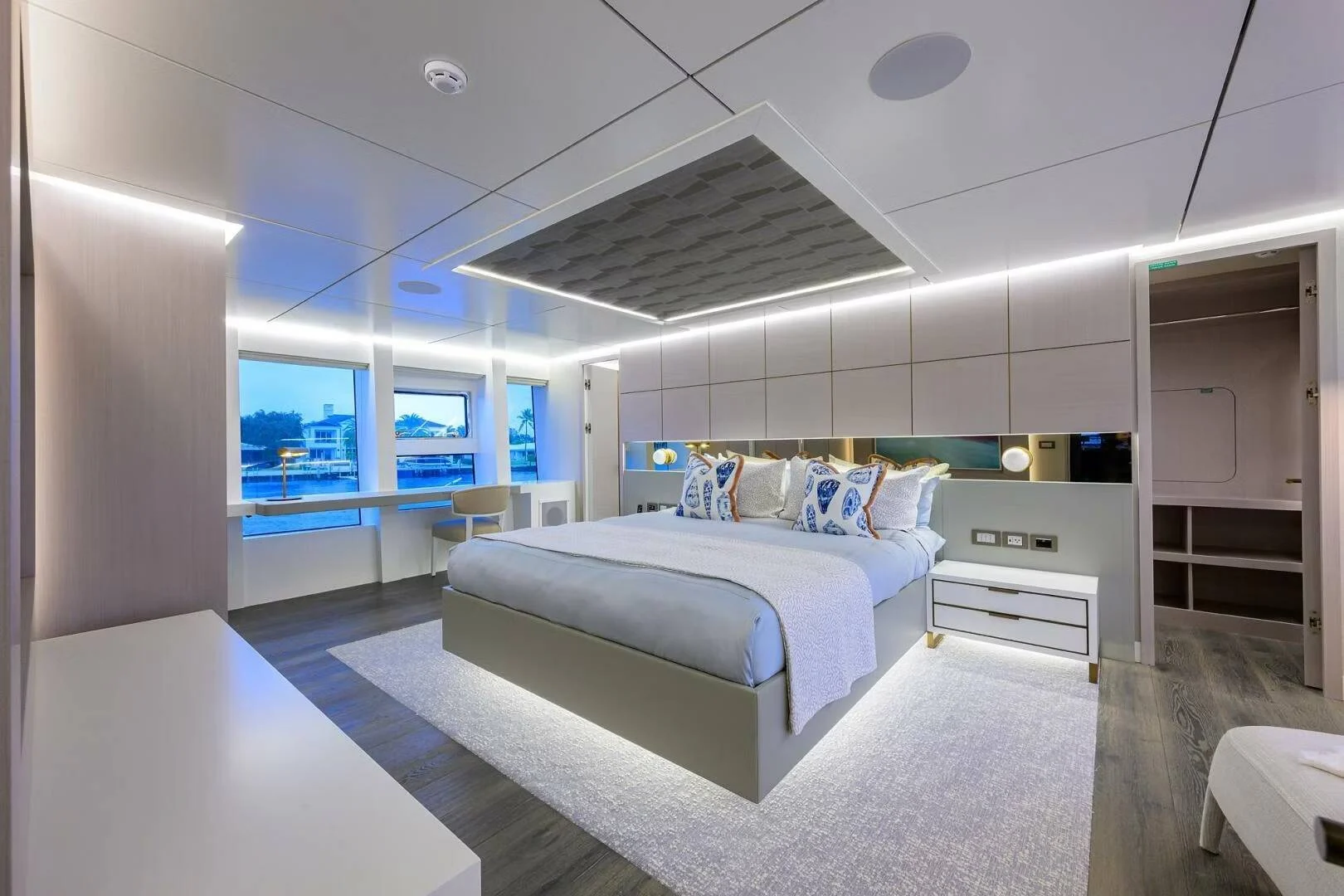 A preview of interior Bedroom cabin