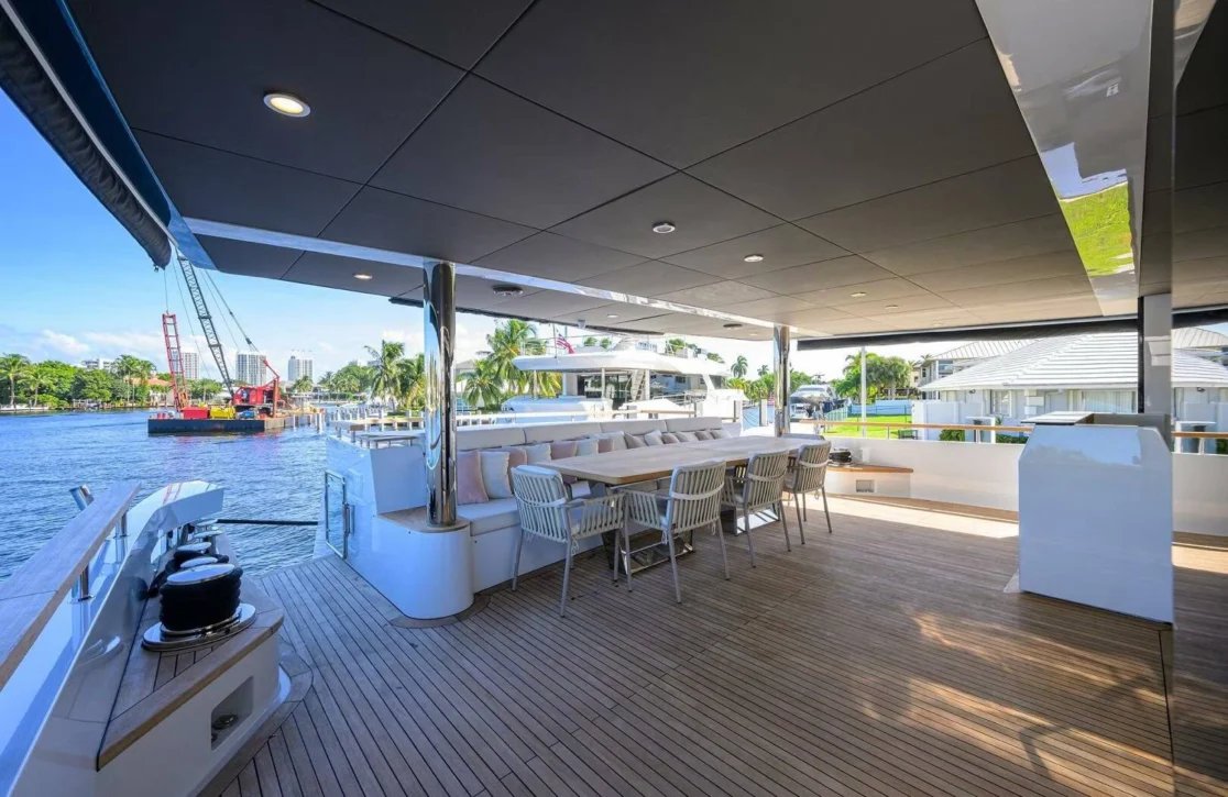 An image of Amore yacht
