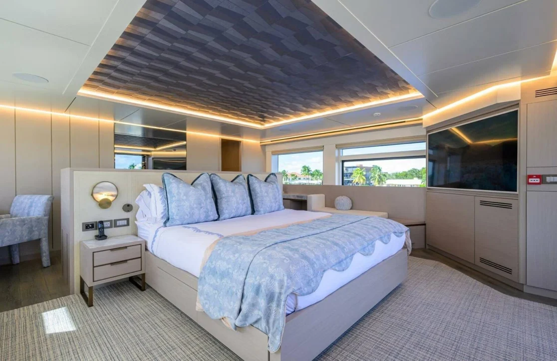 An image of Amore yacht