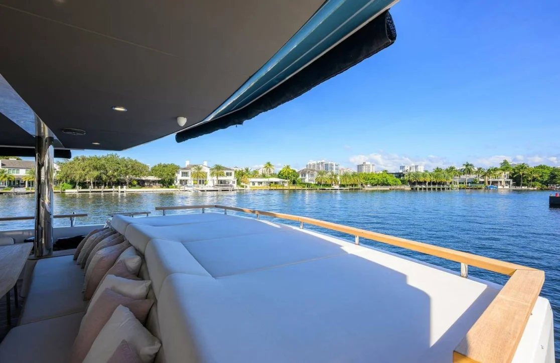 An image of Amore yacht