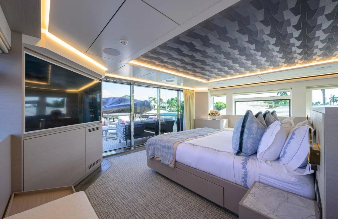 An image of Amore yacht